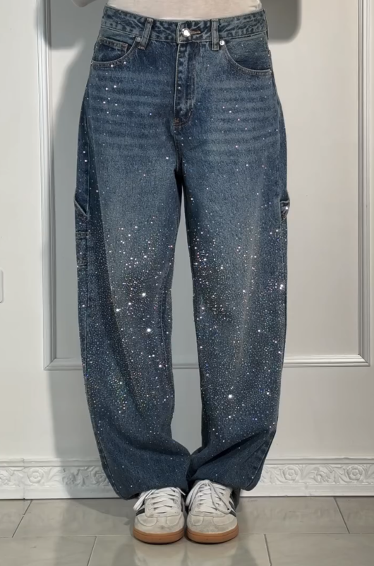Party conqueror – sparkly baggy jeans