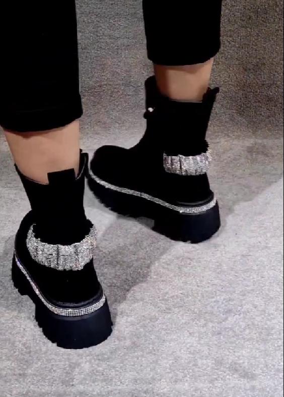 Line Ankle Boots